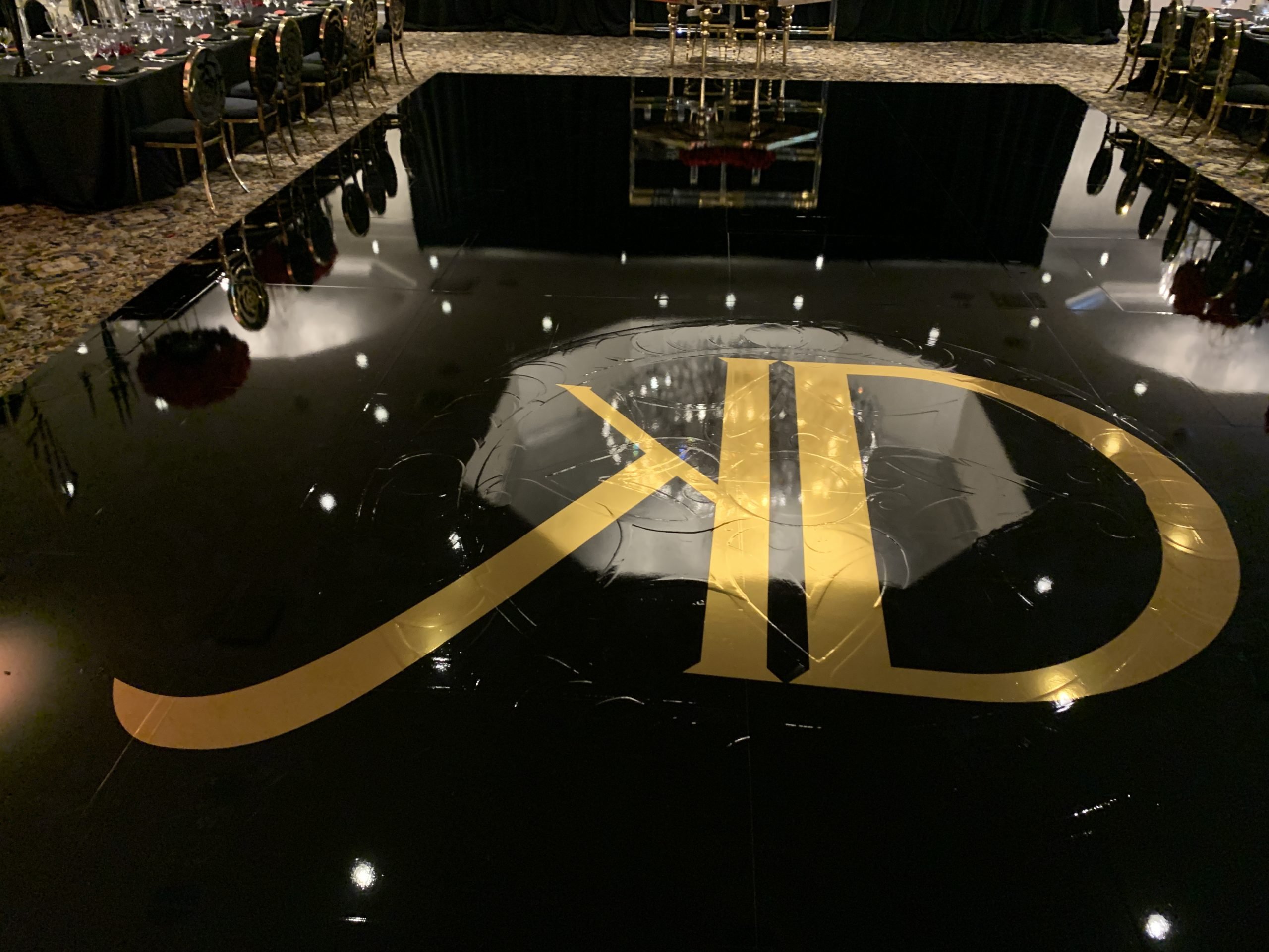 A Black and Gold Floor Wrap A Black and Gold Floor Wrap